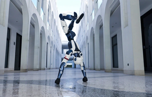 UNITREE R1 Edu U2 humanoid robot