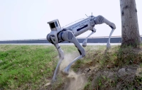 Robot czworonożny UNITREE B2