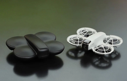 Захисний чохол Butterfly Sunnylife NE-SN908 для DJI NEO з карабіном (чорний)